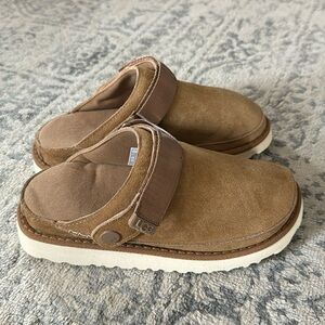 UGG Goldenstar Clog
